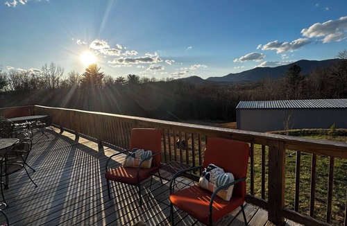 Mount Airy Apartment | Off the beaten path in Mt Airy, NC. Mountain View’s on 14 acres. Duplex.