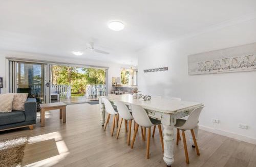 North Haven House | Off The Wall