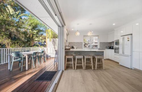 North Haven House | Off The Wall