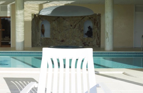 Gurb Cottage | OFFER: Exclusive rural house with large garden, spectacular pool and spa.