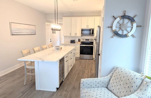 Corolla Light Condo | Offer short stays. Heated Pool. Easy beach access. Discount pricing. New in '24.