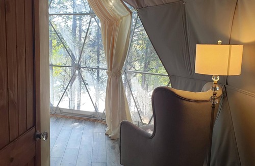 Willington House | Offgrid Glamping At Private Lake