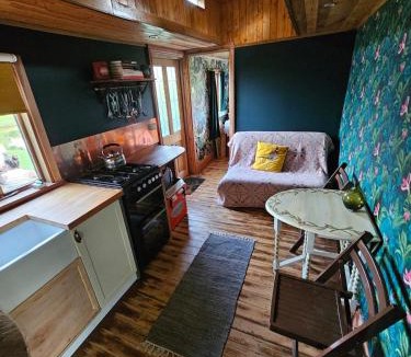 Brentwood Other | offgrid showmans caravan