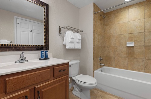 Bay Lake Resort | OFFICIAL LISTING | Wyndham Bonnet Creek Resort 3BR w/5 Pools & 2 Lazy Rivers!