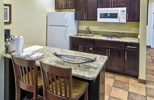 Pinetop Resort | OFFICIAL LISTING | Worldmark Pinetop Studio w/Fireplace, Balcony, Pool & More