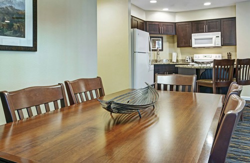 Pinetop Resort | OFFICIAL LISTING | Worldmark Pinetop Studio w/Fireplace, Balcony, Pool & More