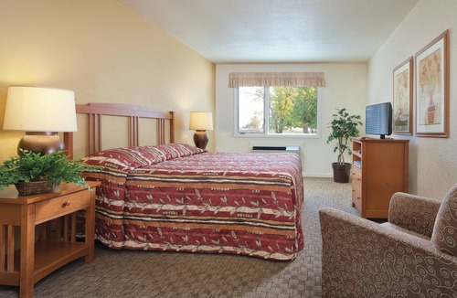 Afton Resort | OFFICIAL LISTING | WorldMark Grand Lake 3BR Condo w/Full Kitchen, Pool & More!