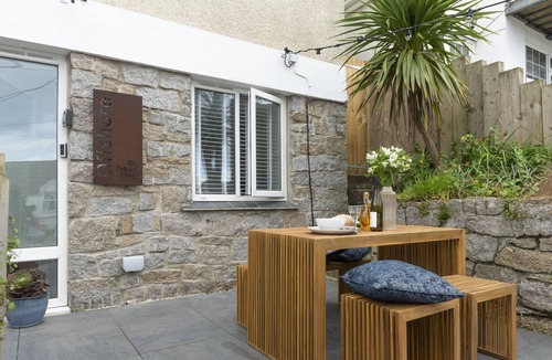 Carbis Bay Apartment | Offshore - Carbis Bay