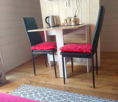 Sillans-la Cascade Bed & Breakfast | OFILDLEAU