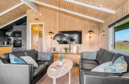 Floutrup House | "Ofrath" - 350m to the fjord by Interhome