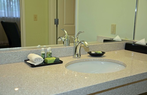 Ogunquit - Wells Hotel | Ogunquit - The Milestone