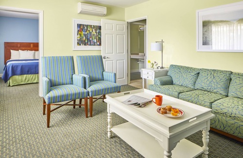 Ogunquit - Wells Hotel | Ogunquit - The Milestone