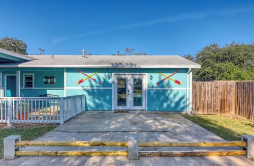 Aransas Pass Cottage | Oh Buoy! It's vacation time!