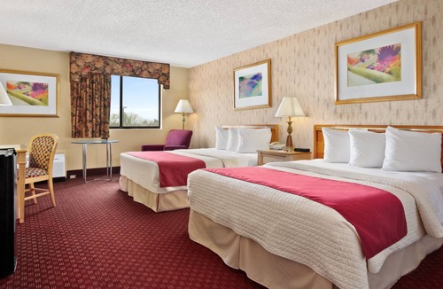 Pleasantville Hotel | Oh St Joseph Resort Hotel