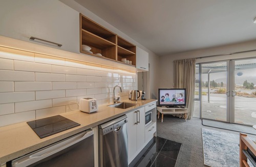 Tekapo House | Ohana Hillside Haven - Serene Getaway