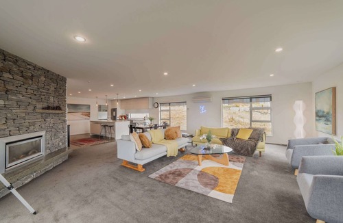 Tekapo House | Ohana Hillside Haven - Serene Getaway