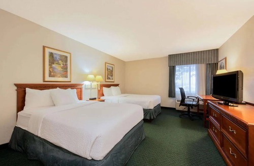 Independence House | OHIO BEST 43