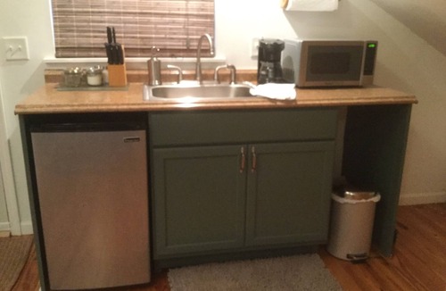 Leavenworth Apartment | Ohio River Room with a View