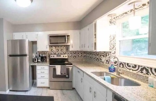 Loveland House | Ohio Themed! Freshly Updated!