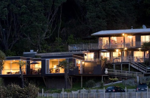 Waiotahi Apartment | Ohiwa Beach Apartments/ Motel