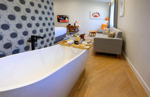 Auckland Central Business District Hotel | Ohtel Auckland