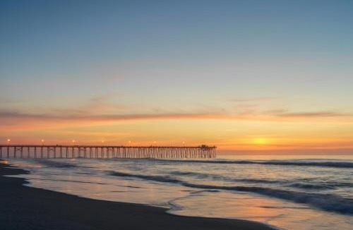 Ocean Isle Beach Apartment | OIB27 Top-Floor Oasis