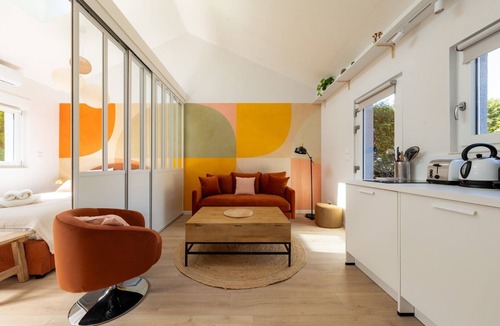 Valenciennes House | OIQIA Air Nomad Séville