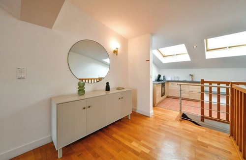 Issoudun Apartment | OIQIA Allegra