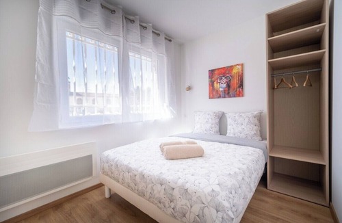 Pamiers Apartment | OIQIA Castela