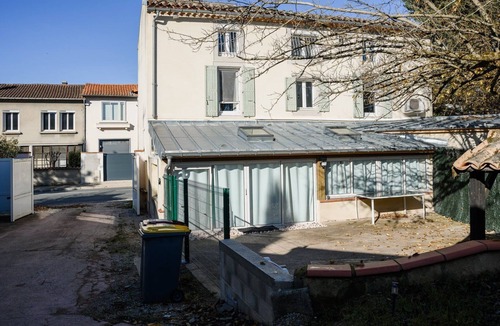 Castres House | OIQIA Clarisse Nuancier