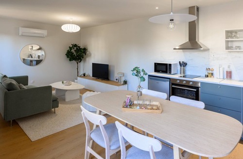 Castres House | OIQIA Clarisse Pastel