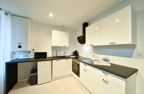 Vierzon House | OIQIA Dichroma