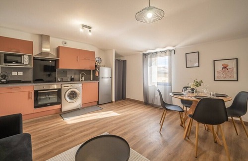 Centre Historique Apartment | OIQIA Solis Opaline