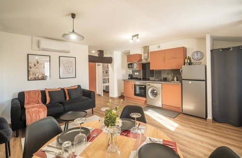 Centre Historique Apartment | OIQIA Solis Opaline