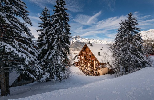 Oz-en-Oisans Apartment | Oisans - Massif des Rousses: Comfortable T4 at the foot of the slopes in Oz-en-Oisans