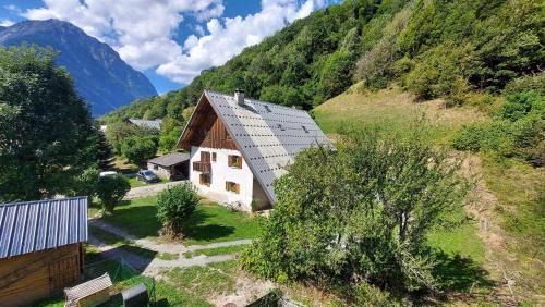Allemond Apartment | Oisans Vacances Gîte Vermarine