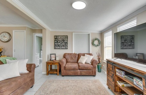 Fort Cobb House | Oklahoma Home Near Lake w/Patio, Grill & Chiminea