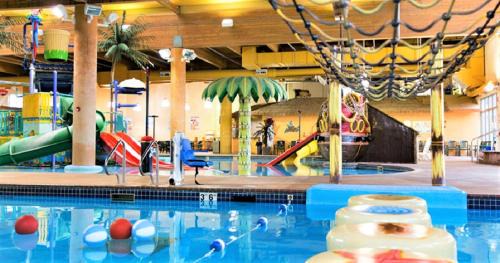 Arnolds Park House | Okoboji Wave House at Bridges Bay Resort