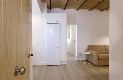 Collblanc y La Torrassa Apartment | OLA LIVING CALID SPOTIFY