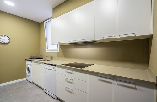 Sant Gervasi Apartment | Ola Living Aribau 4H 2B
