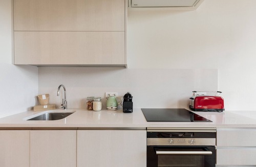 Gothic Quarter Apartment | OLA LIVING BOQUERIA 1