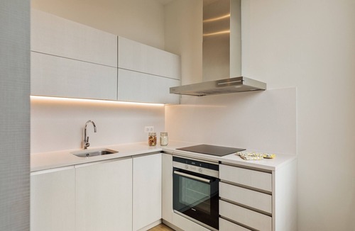 Gothic Quarter Apartment | OLA LIVING BOQUERIA 2