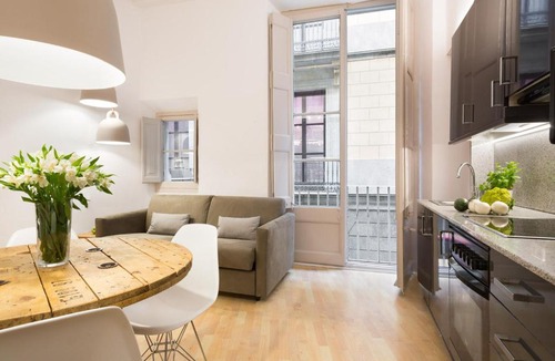 Gothic Quarter Apartment | Ola Living CND Canuda