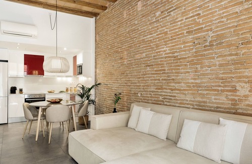 El Raval Apartment | OLA LIVING MACBA 2
