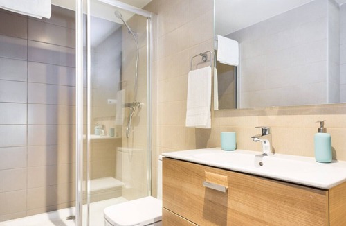 Sant Adria de Besos Apartment | Olala harbor forum 4. 3