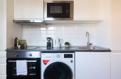 Collblanc y La Torrassa Apartment | Olala Vibe Apartment 4.1