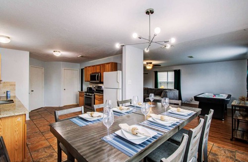Houston House | Oland
