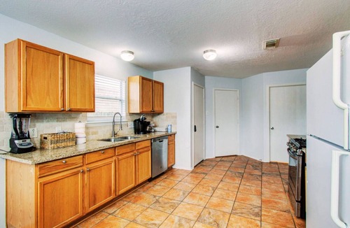 Houston House | Oland