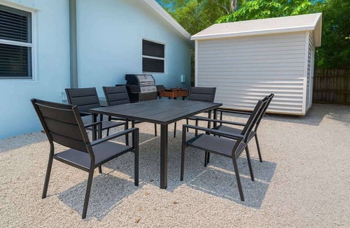Riverside Park Apartment | Olas 4 · Comfy 2BR Apt Near Las Olas w/Patio, BBQ, Parking