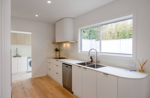 Anna Bay Villa | Olas Villa 5 | Med-Style 3BR + Plunge Pool + Beach